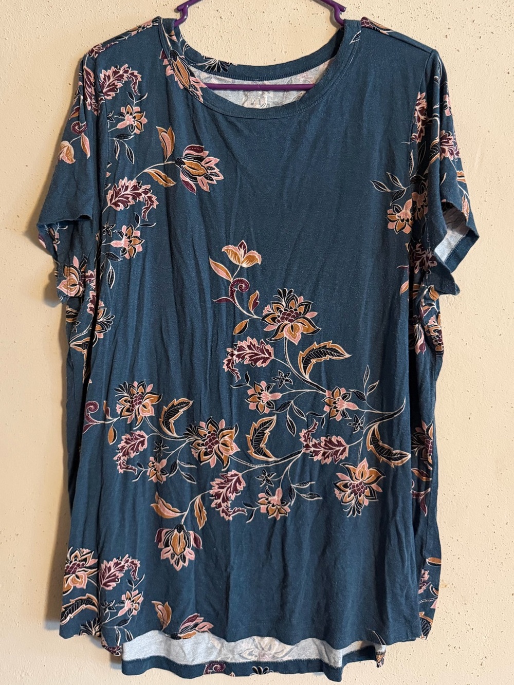 Size 1 : Maurice’s Floral Short-Sleeve Tee - Teal with Pink Floral Print